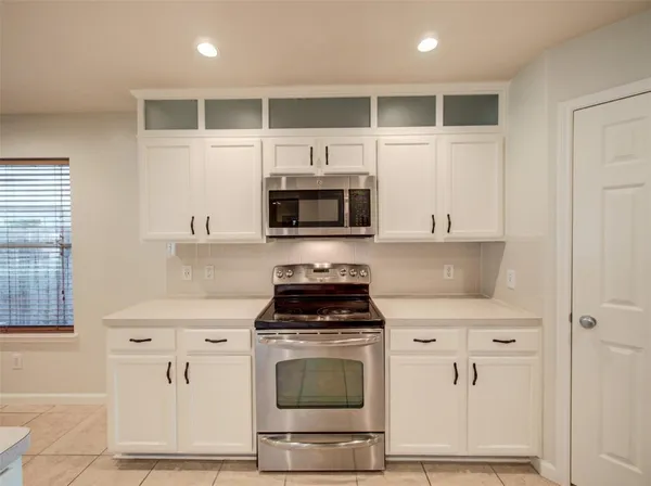 $2,600 | 13215 Sleepy Creek Meadows, Houston, TX 77083