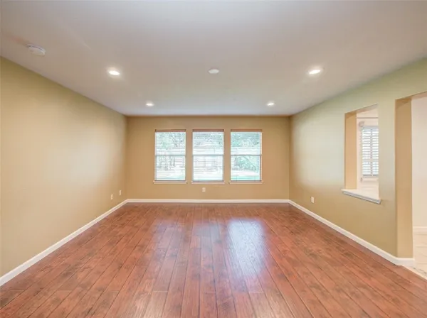 $2,600 | 13215 Sleepy Creek Meadows, Houston, TX 77083