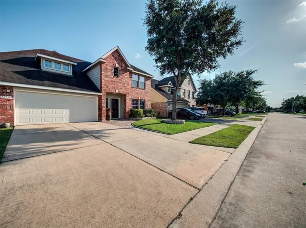 $2,600 | 13215 Sleepy Creek Meadows, Houston, TX 77083