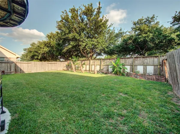 $2,600 | 13215 Sleepy Creek Meadows, Houston, TX 77083