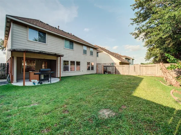 $2,600 | 13215 Sleepy Creek Meadows, Houston, TX 77083