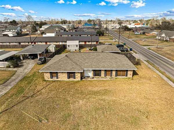 $213,000 | 500 North Lebanon Street, Sulphur, LA 70663