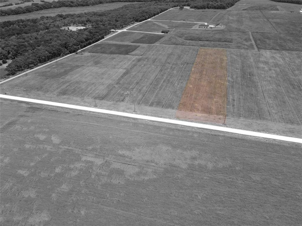 9117 County Road 101 Grandview, TX 76050 - Photo 7 of 9