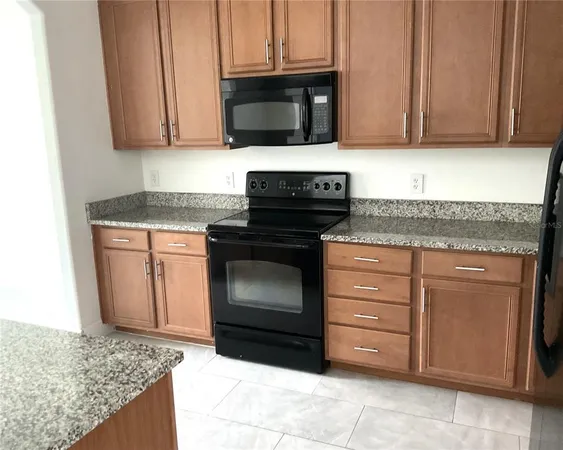 $2,350 | 10134 Willow Grove Court, Orlando, FL 32825