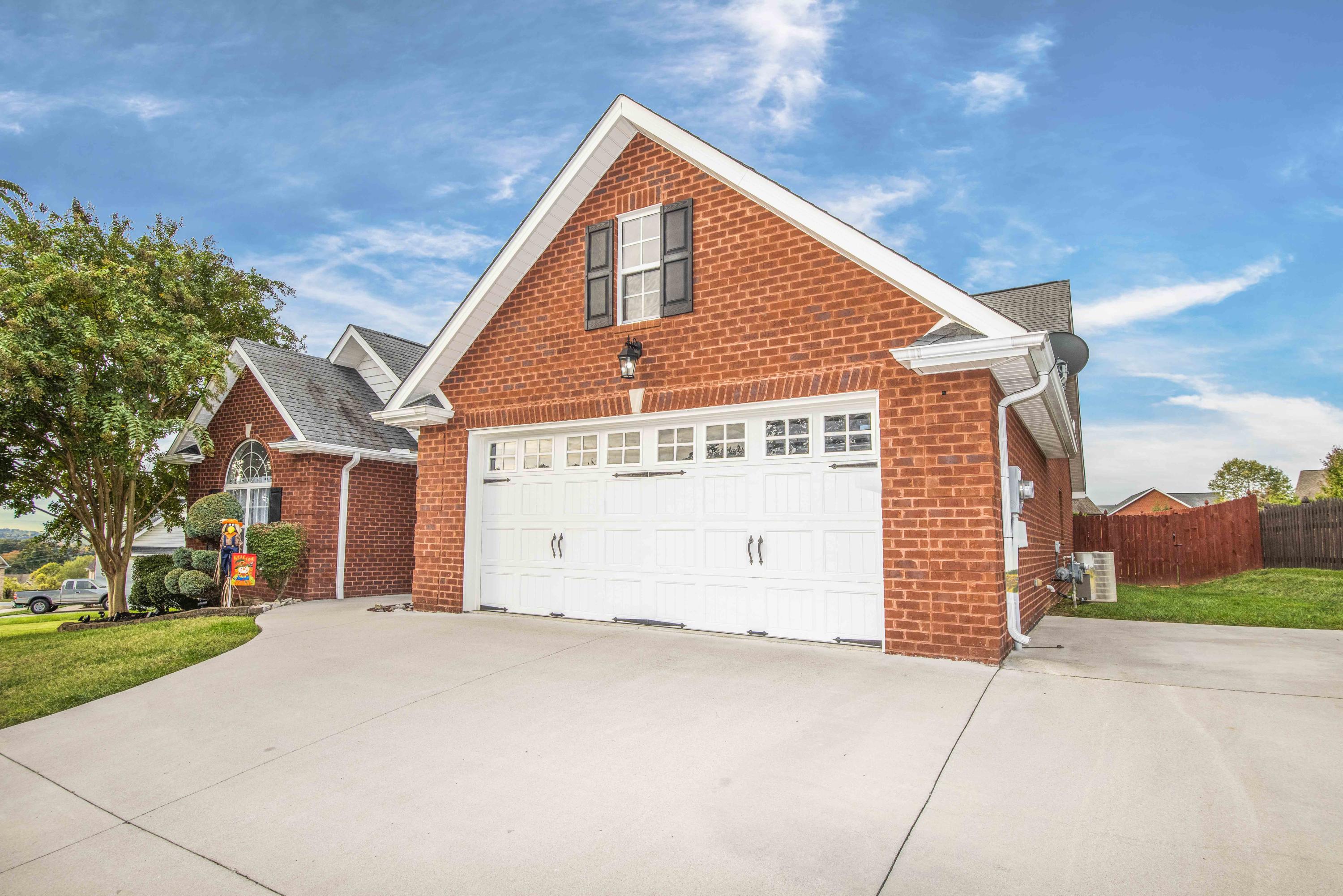 6213 Lantern Ridge Lane Knoxville, TN 37921 - Photo 3 of 27 Exterior_1