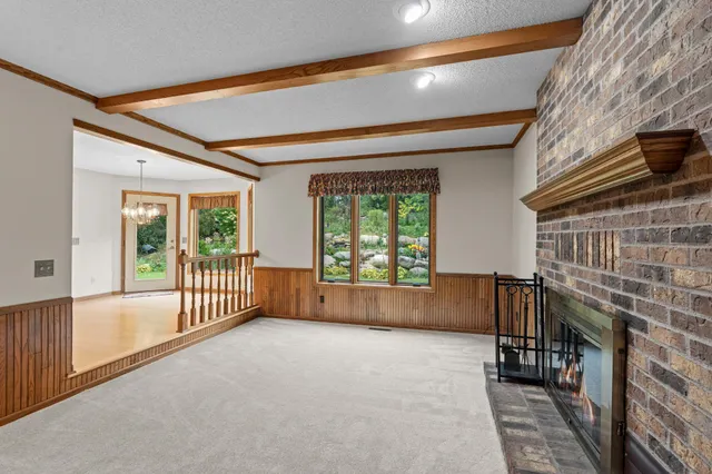 $559,900 | 2360 Apache Court, Mendota Heights, MN 55120