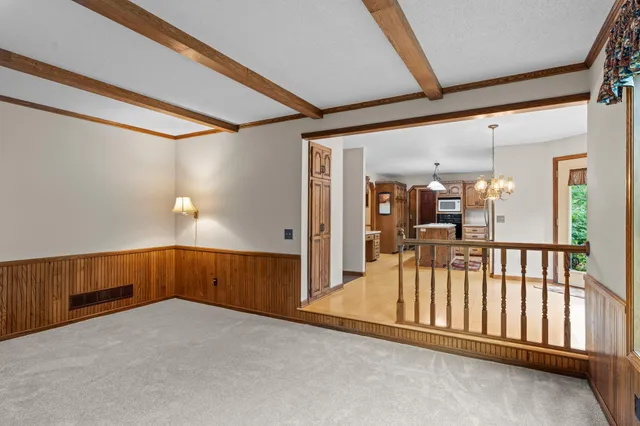 $559,900 | 2360 Apache Court, Mendota Heights, MN 55120