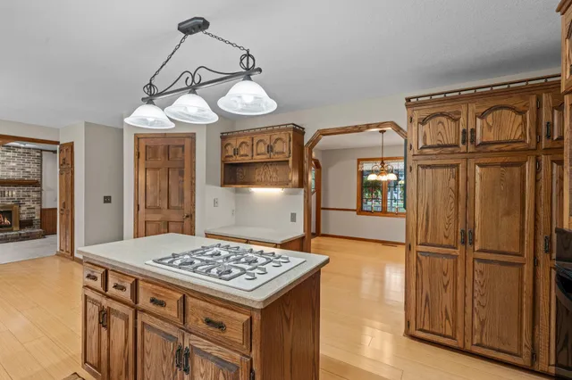 $559,900 | 2360 Apache Court, Mendota Heights, MN 55120