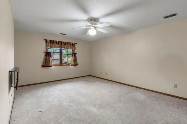 $559,900 | 2360 Apache Court, Mendota Heights, MN 55120