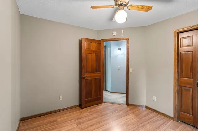 $559,900 | 2360 Apache Court, Mendota Heights, MN 55120