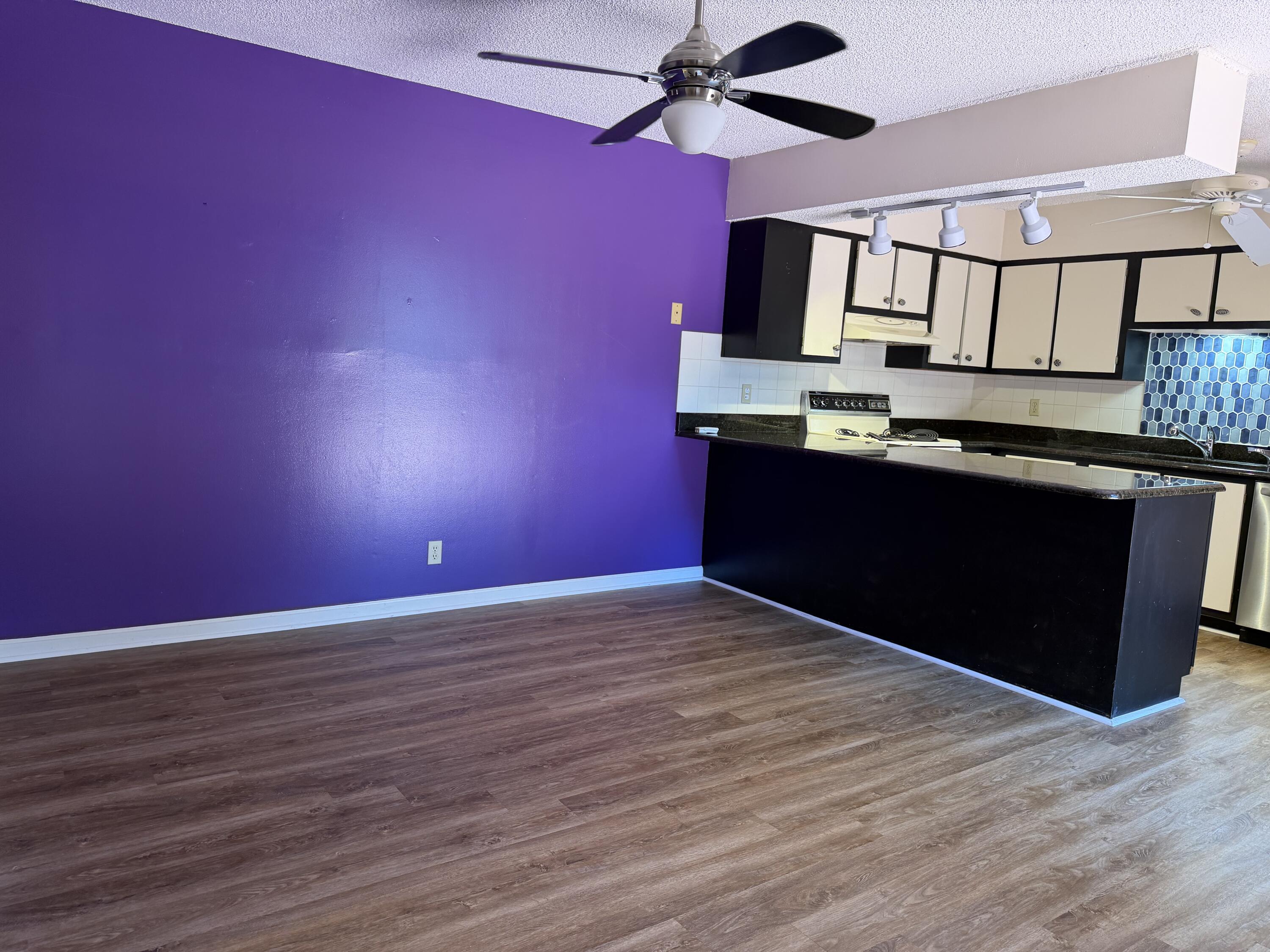 1420 Ocean Way, Unit 18B Jupiter, FL 33477 - Photo 3 of 18 IMG_3998