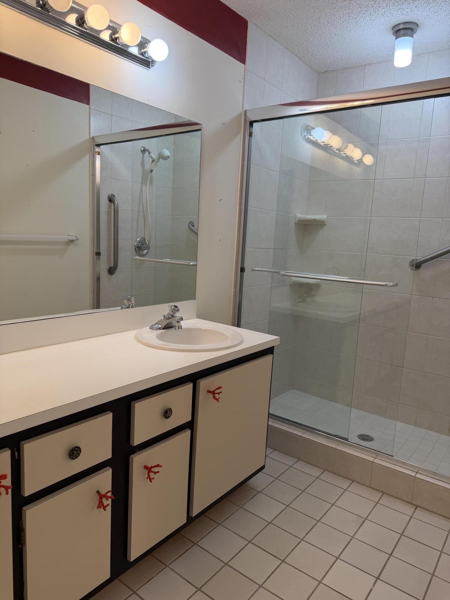 1420 Ocean Way, Unit 18B Jupiter, FL 33477 - Photo 7 of 18 IMG_4009