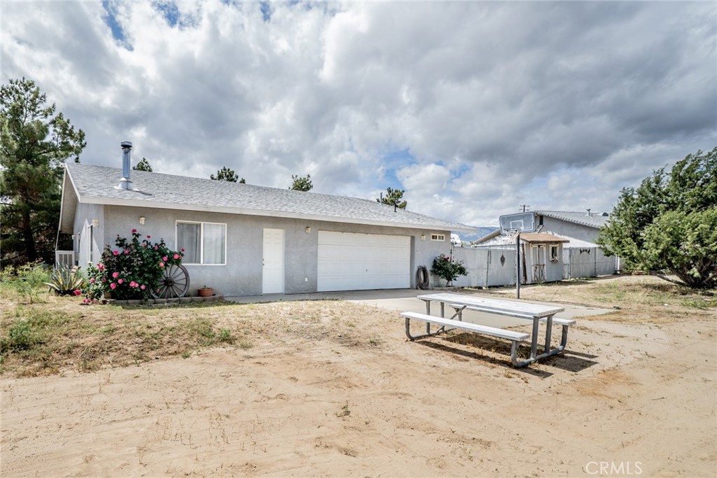 9980 Johnson Phelan, CA 92371 - Photo 38 of 54