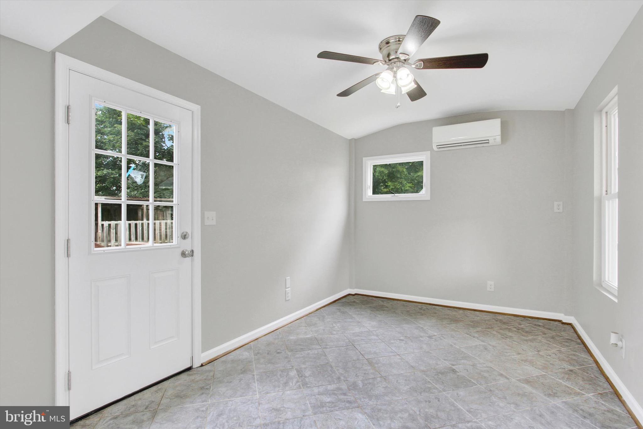 27 Maple Street Gettysburg, PA 17325 - Photo 15 of 33