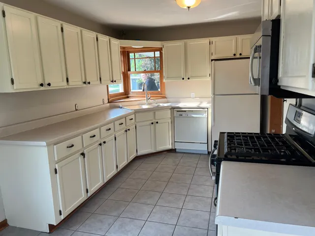 $234,900 | 335 3rd Street Northwest, Blooming Prairie, MN 55917