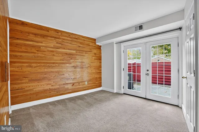 a view of an outdoor kitchen