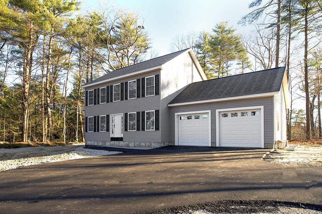 79 Kingston Road Plaistow, NH 03865 - Photo 1 of 25