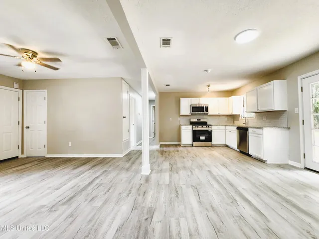 $175,000 | 1513 Kingfisher Drive, Gautier, MS 39553