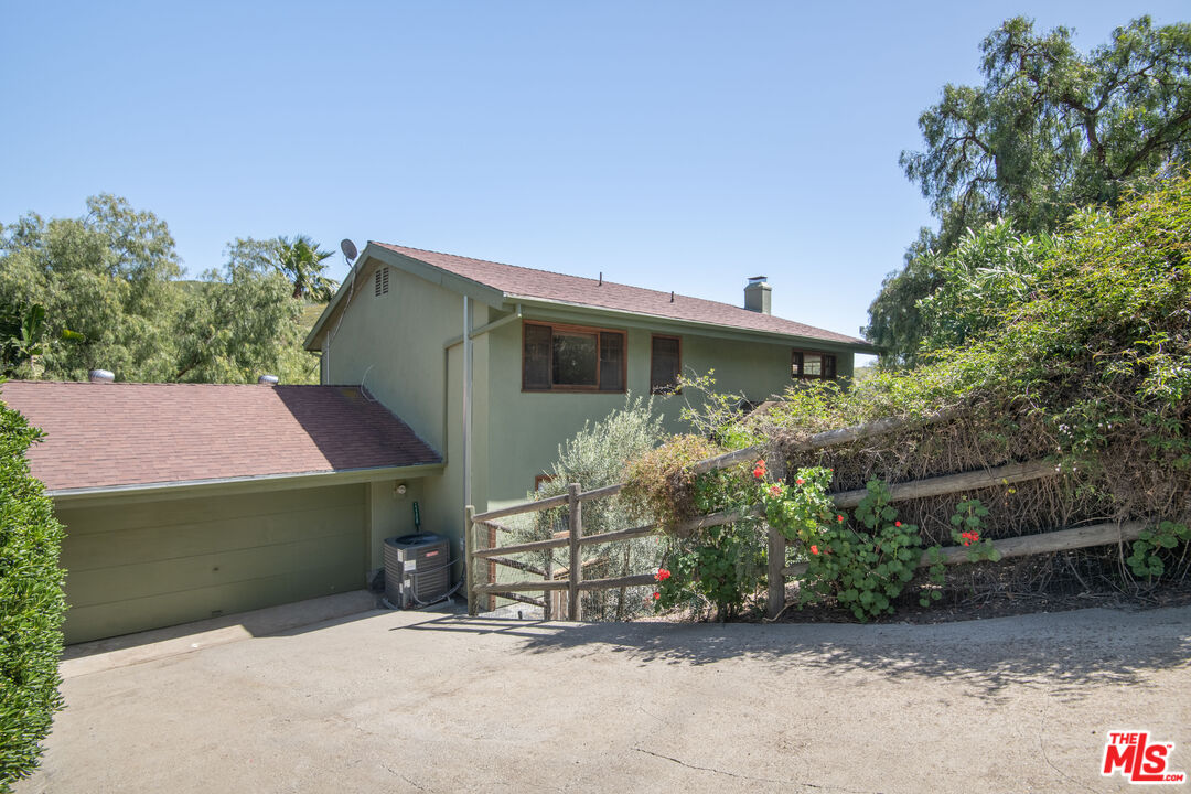 33208 Decker School Road Malibu, CA 90265 - Photo 42 of 51