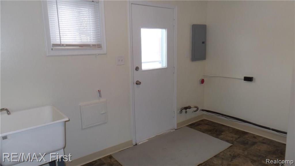 11166 Unity Drive Warren, MI 48089 - Photo 24 of 27
