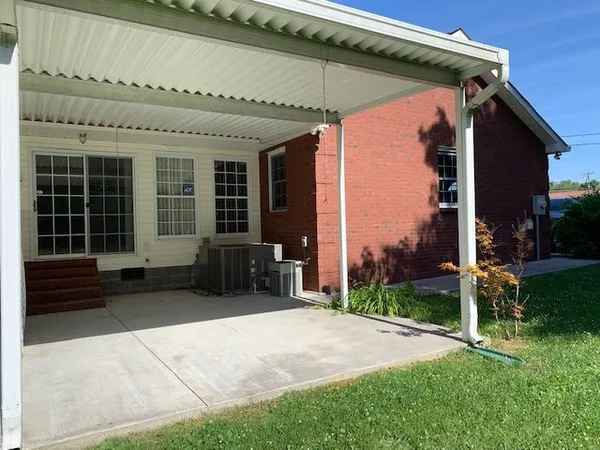 $599,900 | 12 Fox Creek Court, Manchester, TN 37355