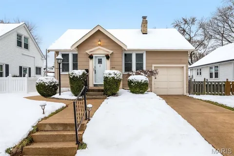 $315,000 | 2312 Annalee Avenue, Brentwood, MO 63144