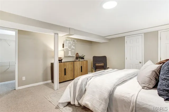 $367,000 | 2312 Annalee Avenue, Brentwood, MO 63144