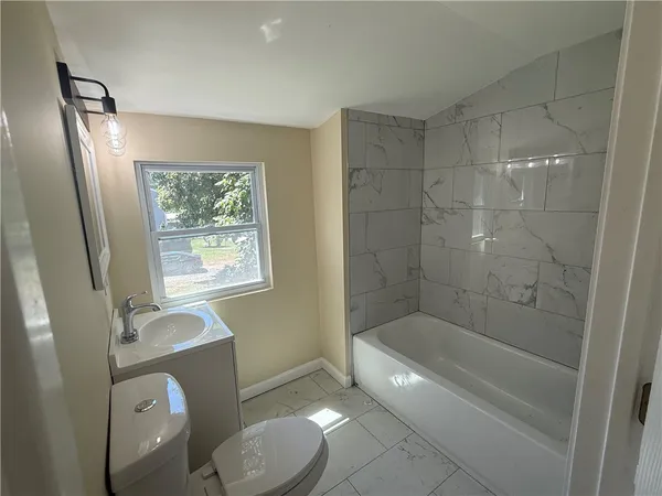 $399,900 | 64 Ormsby Avenue, Warwick, RI 02886