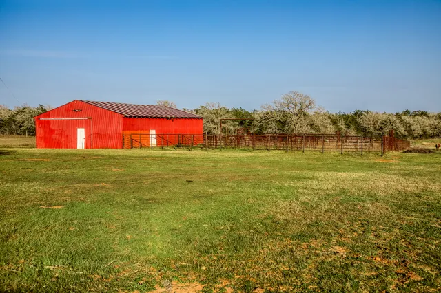 $1,224,999 | 12893 East State Highway 97, Waelder, TX 78959