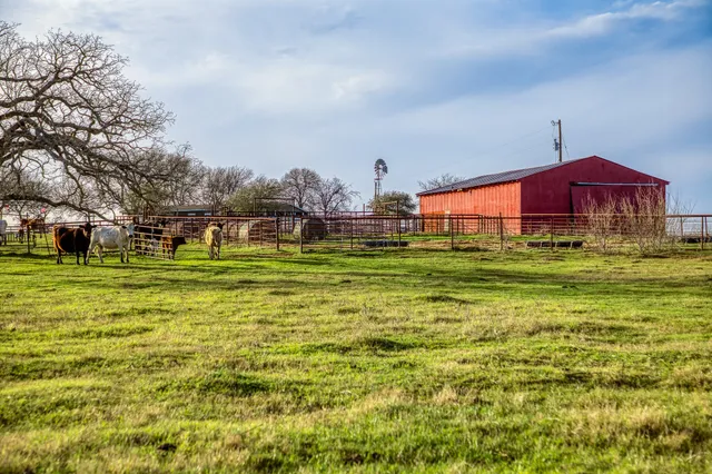 $1,224,999 | 12893 East State Highway 97, Waelder, TX 78959