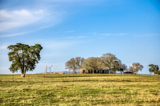 $1,224,999 | 12893 East State Highway 97, Waelder, TX 78959
