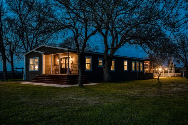 $1,224,999 | 12893 East State Highway 97, Waelder, TX 78959