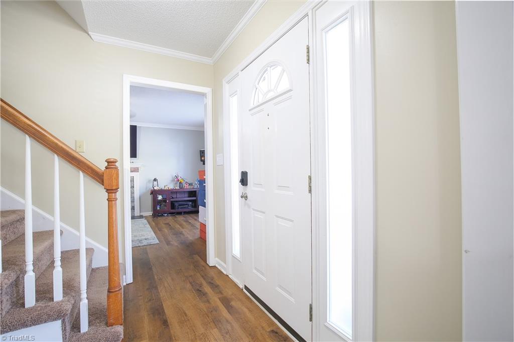 4103 Tahoe Court High Point, NC 27265 - Photo 8 of 44
