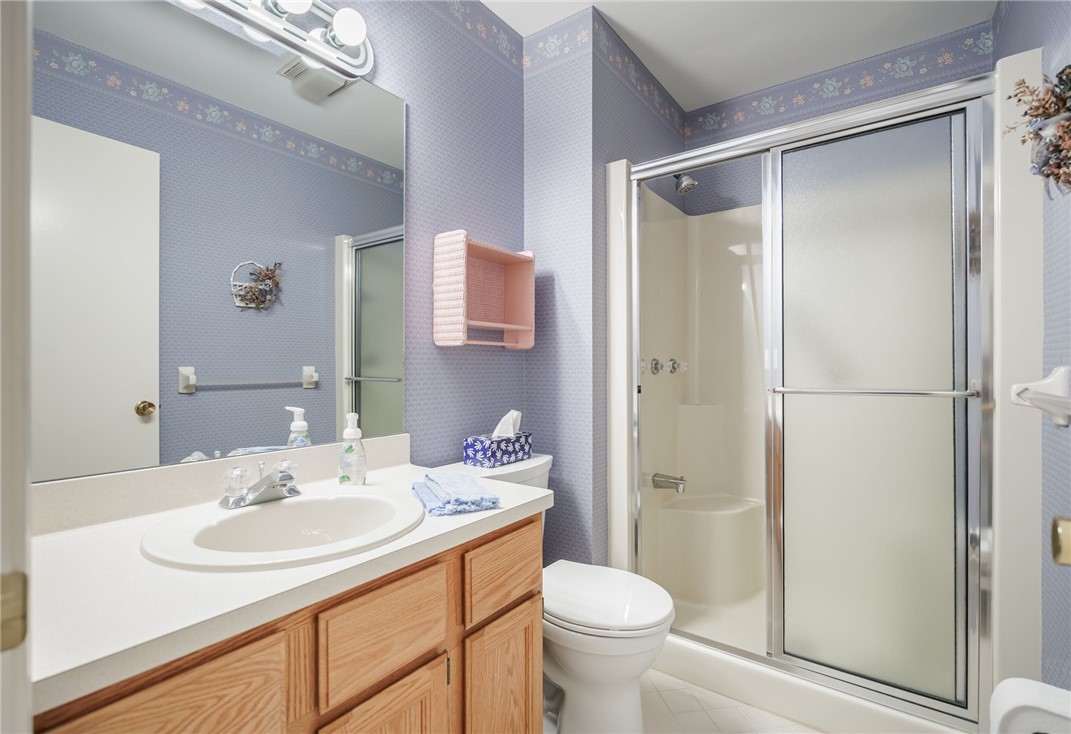 53 Waterview Circle Rochester, NY 14625 - Photo 14 of 41 2nd full bath,1st floor