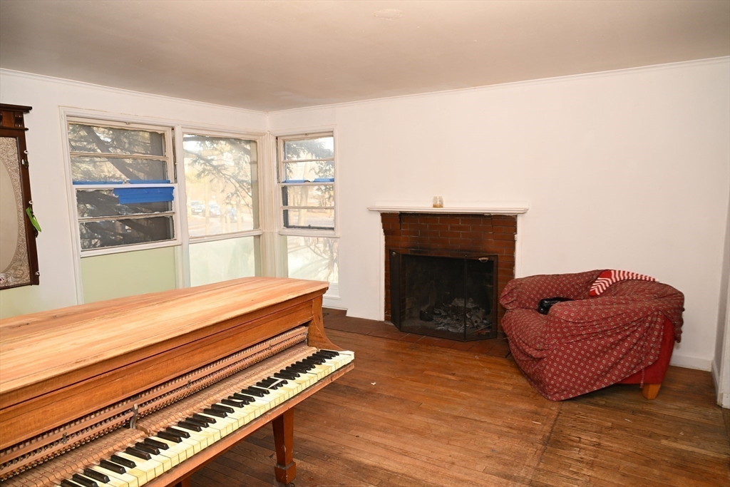 52 Bacon Street Natick, MA 01760 - Photo 15 of 24