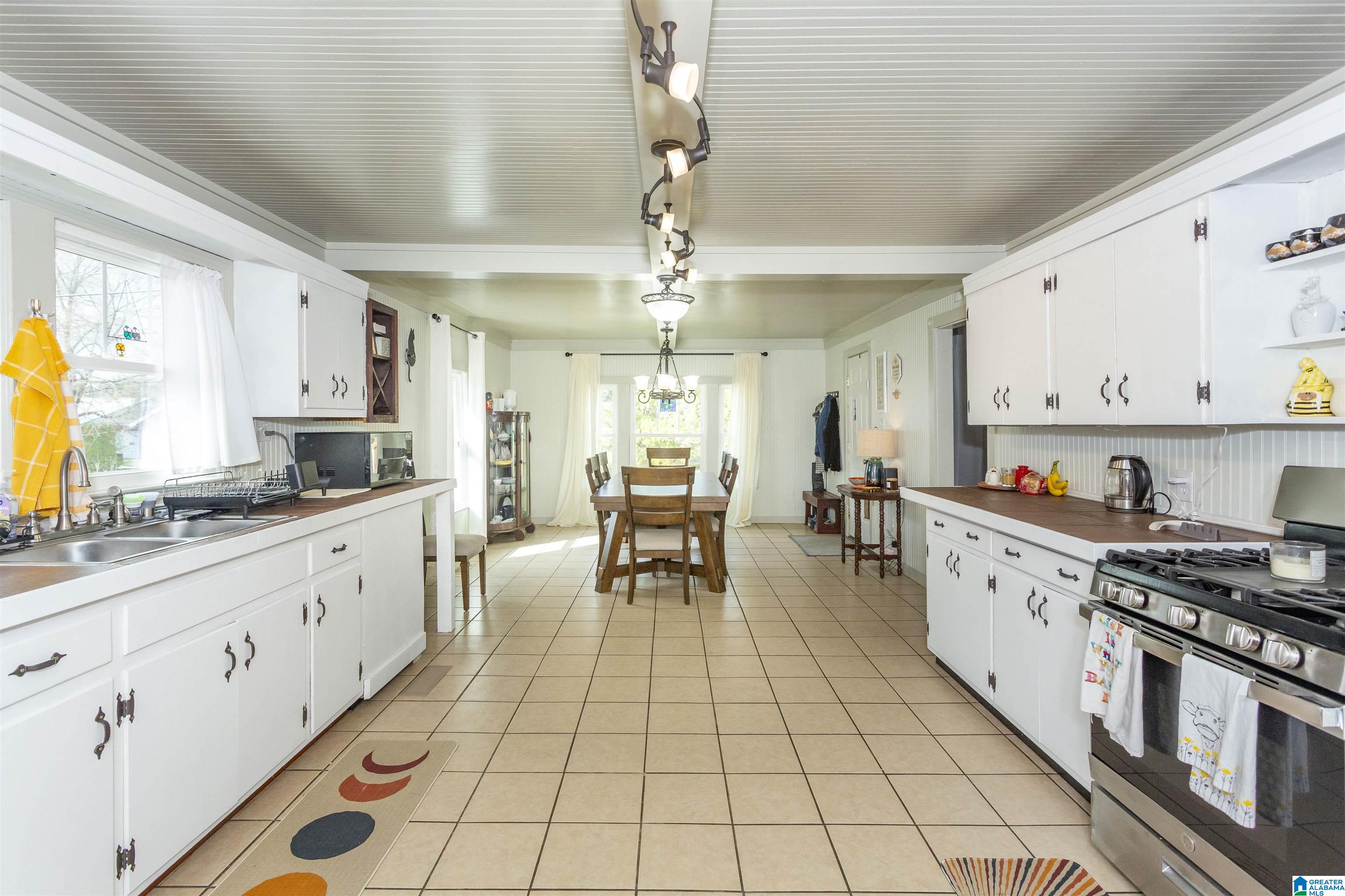 110 2nd Street Warrior, AL 35180 - Photo 14 of 27