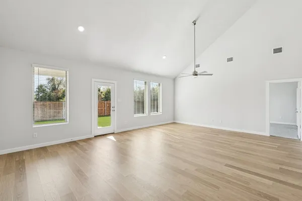 $454,990 | 1094 Dewy Lk Place, Lavon, TX 75166