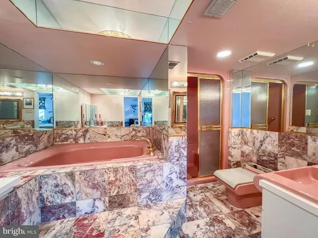 $285,000 | 6311 Delaire Landing Road, Unit 311, Philadelphia, PA 19114