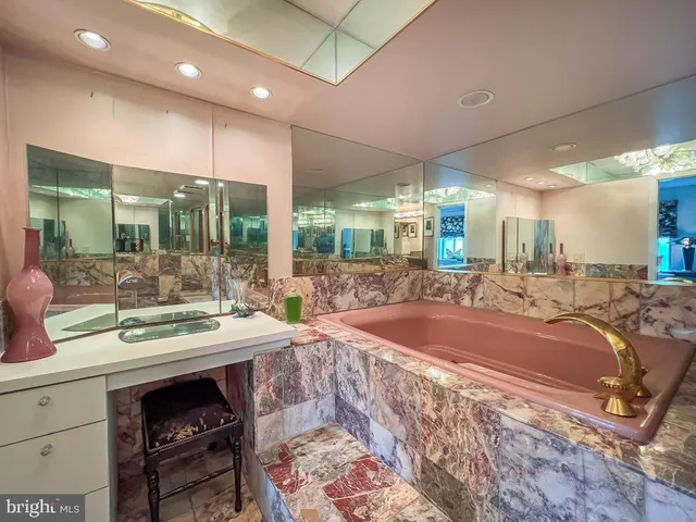 $285,000 | 6311 Delaire Landing Road, Unit 311, Philadelphia, PA 19114