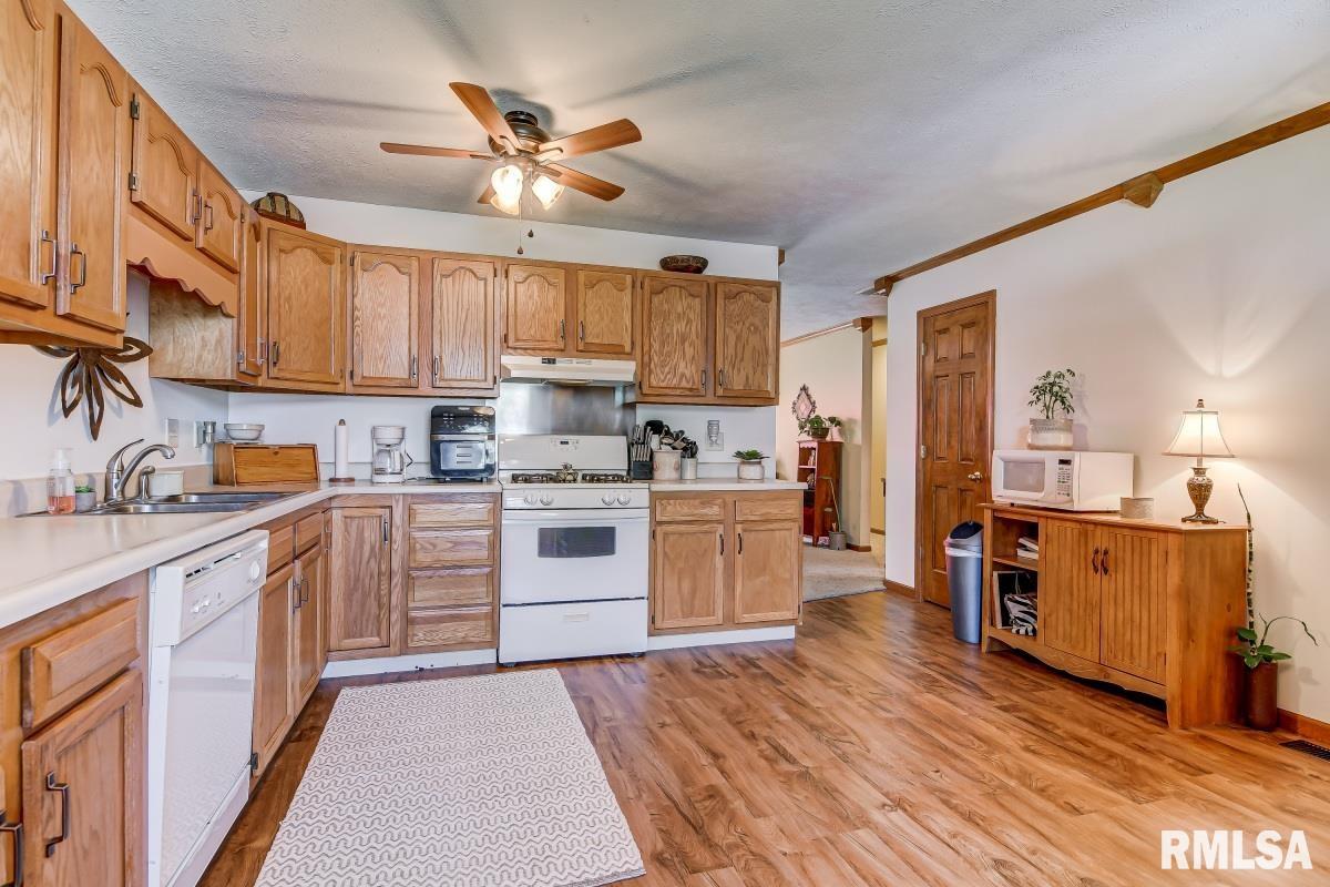 6509 Brent Drive Springfield, IL 62712 - Photo 5 of 24