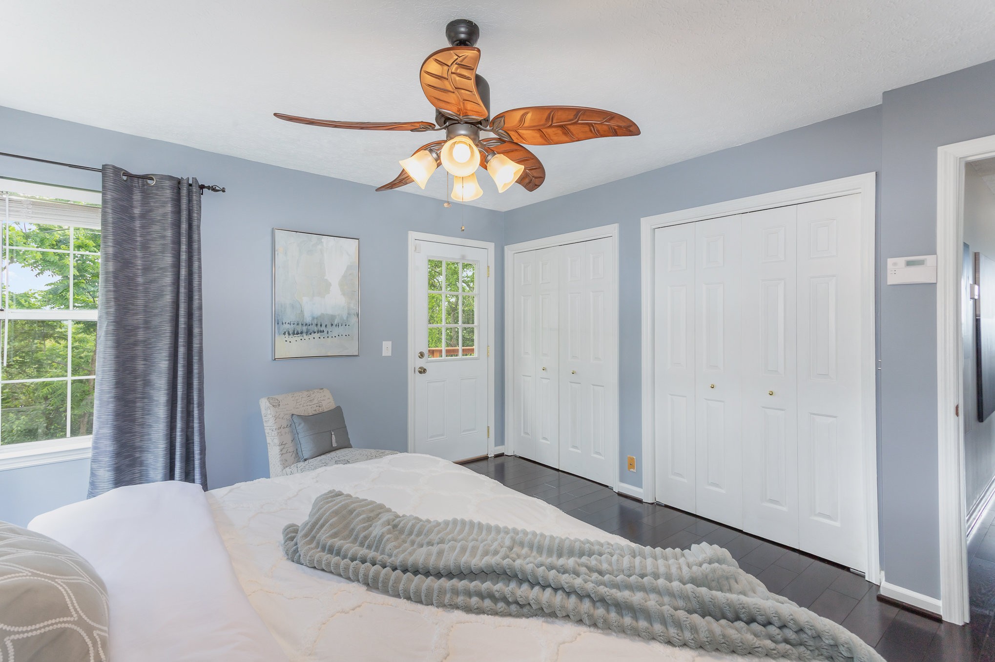 5336 Old Village Road Nashville, TN 37211 - Photo 13 of 25 a bedroom with a bed and a window