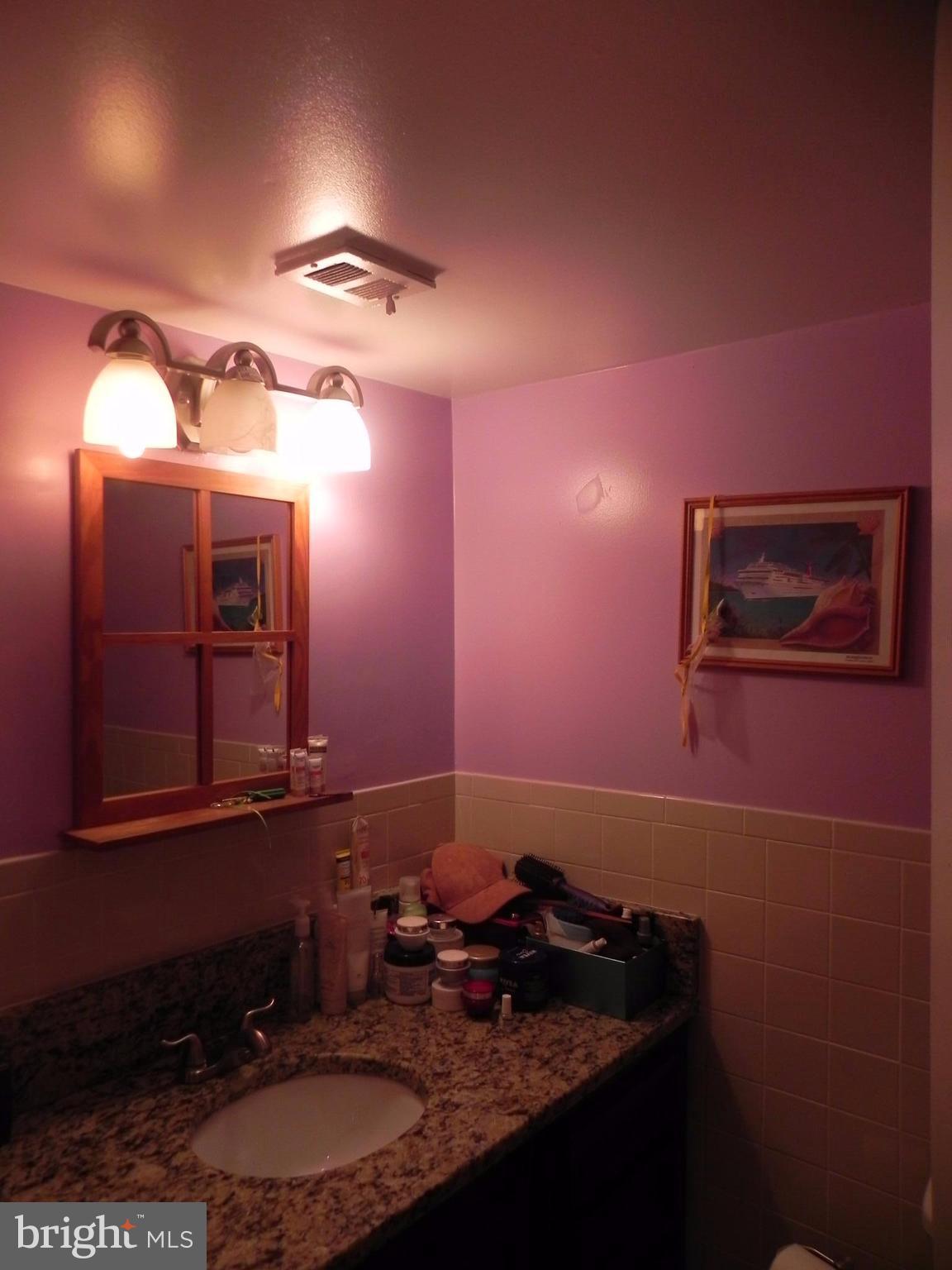 3902 Bel Pre Road, Unit 7 Silver Spring, MD 20906 - Photo 4 of 8 Bath