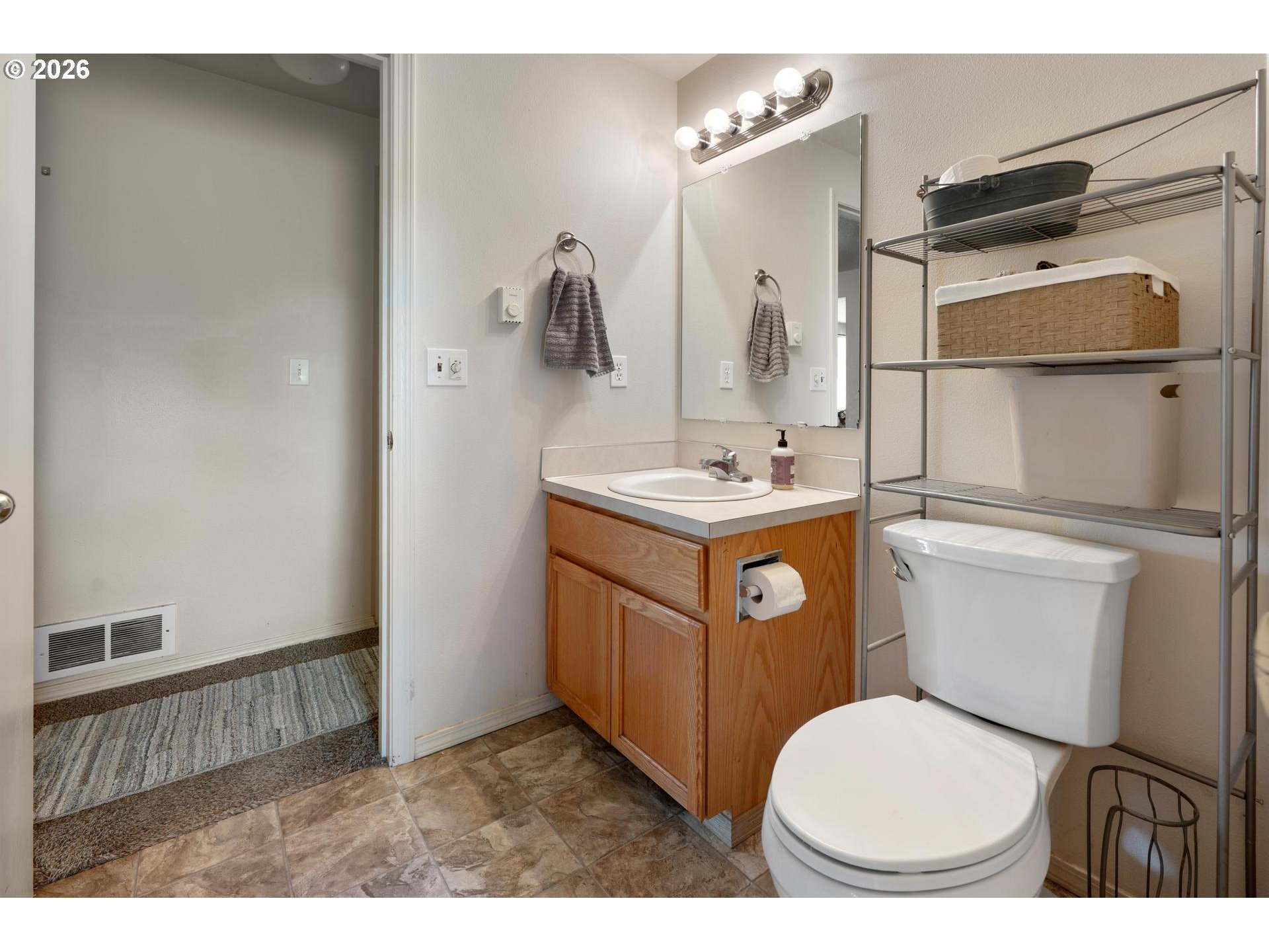 58905 Alexandra Lane St. Helens, OR 97051 - Photo 13 of 32 Bathroom