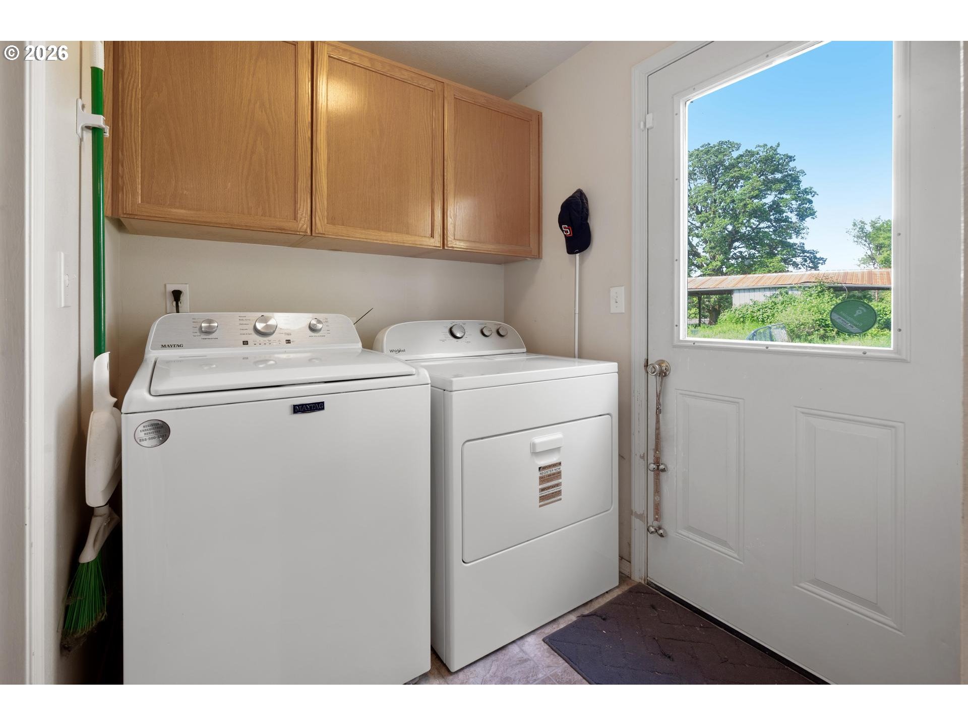 58905 Alexandra Lane St. Helens, OR 97051 - Photo 14 of 32 Laundry