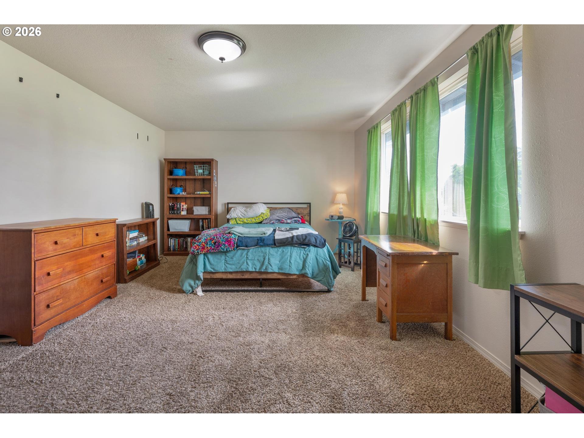 58905 Alexandra Lane St. Helens, OR 97051 - Photo 23 of 32 Bedroom