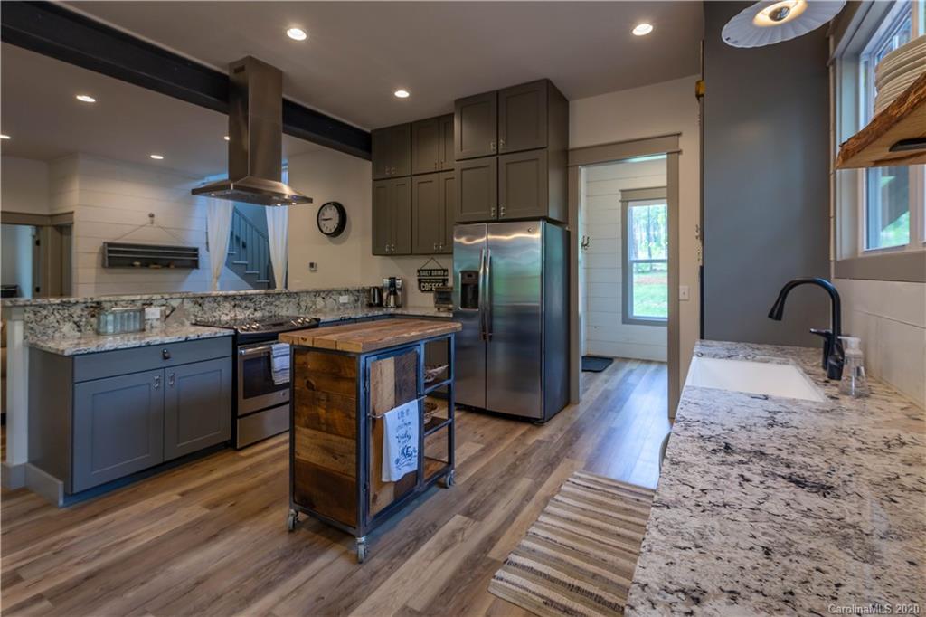 309 Peninsula Reserve Road Nebo, NC 28761 - Photo 8 of 41 Gallery Image 8