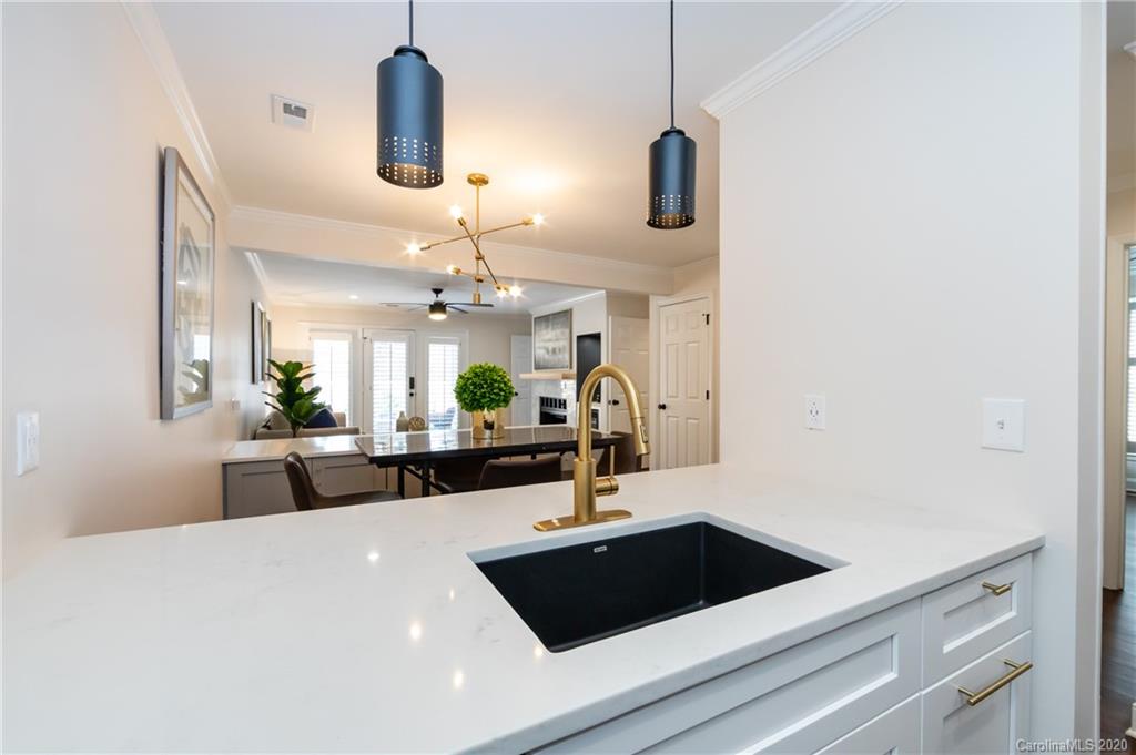 318 Queens Road, Unit 1 Charlotte, NC 28204 - Photo 11 of 41 Gallery Image 11