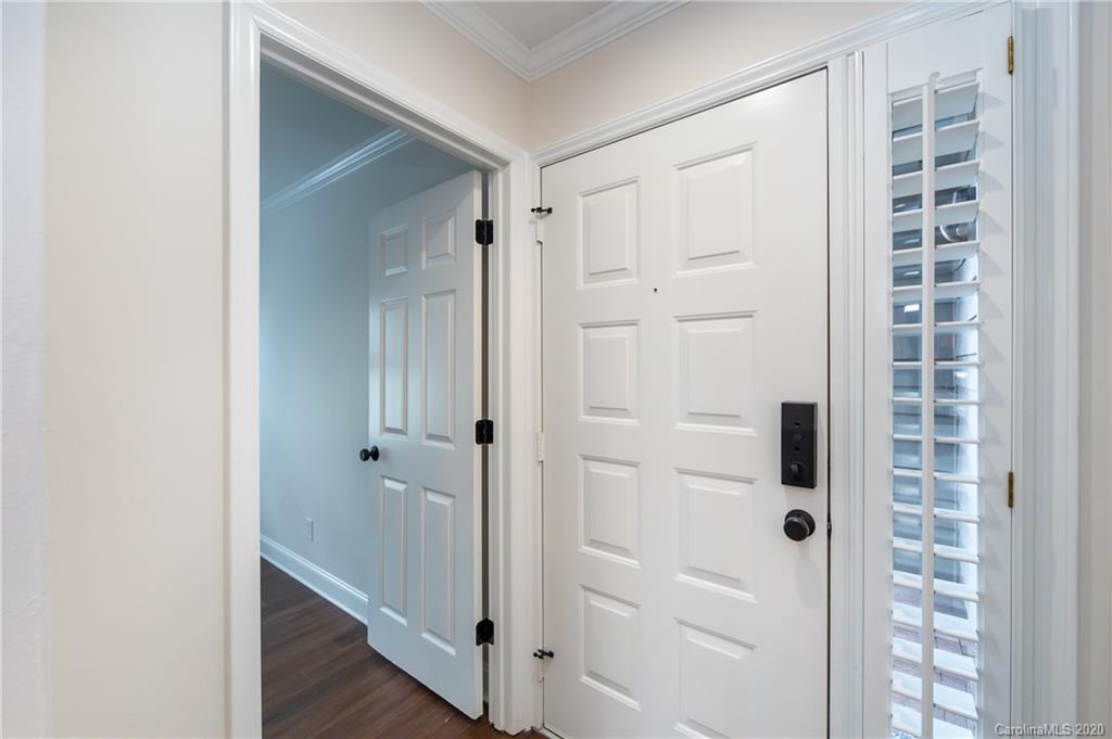 318 Queens Road, Unit 1 Charlotte, NC 28204 - Photo 5 of 41 Gallery Image 5