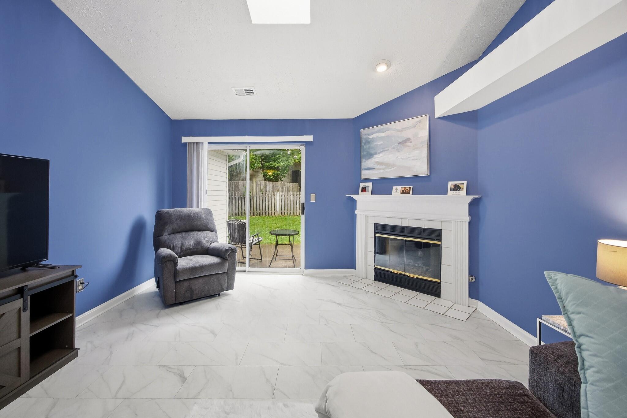 108 Pleasant Ridge Way Lexington, KY 40509 - Photo 13 of 28 Living 3