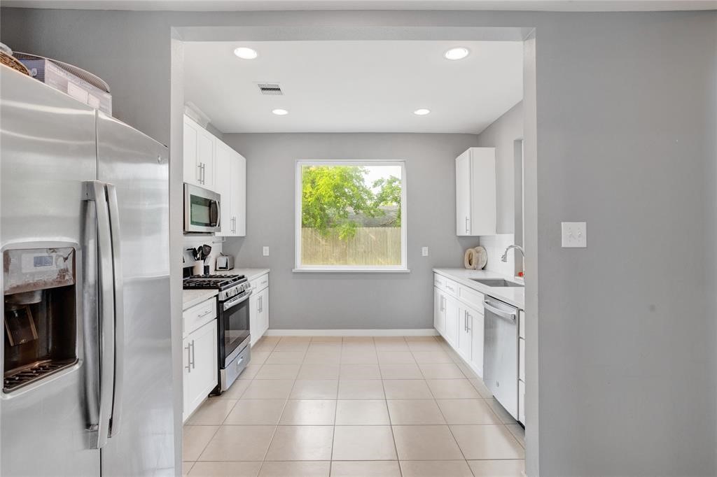 4625 Mallow Street Houston, TX 77051 - Photo 8 of 22